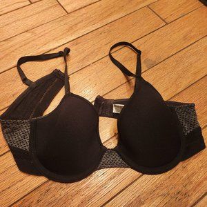 BRA w/ lovely shaping